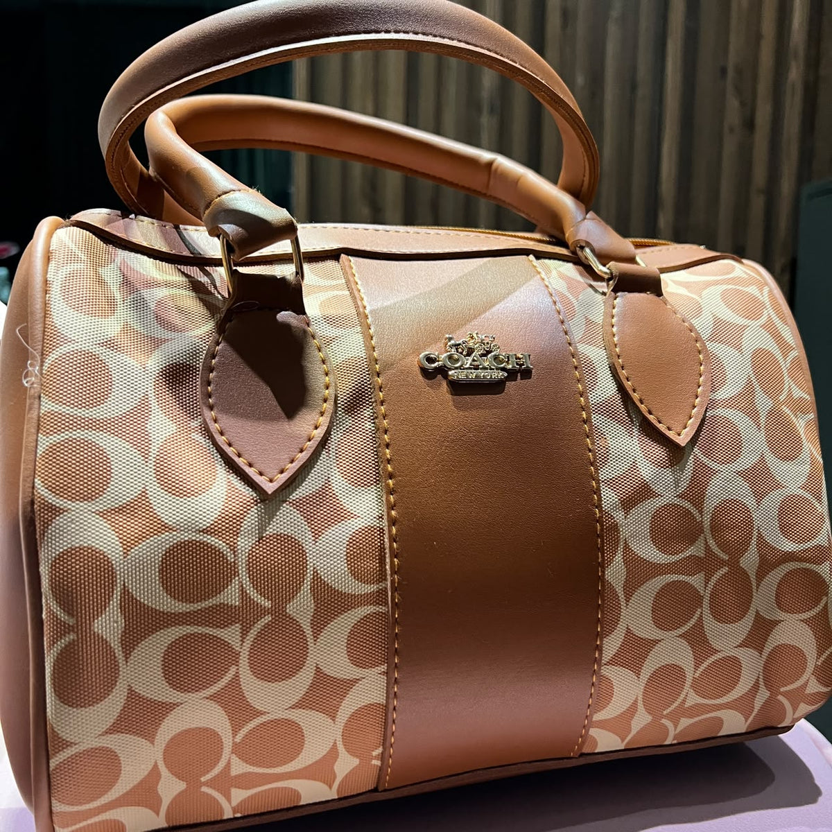 COACH DUFFLE  CARAMEL- MEDIUM