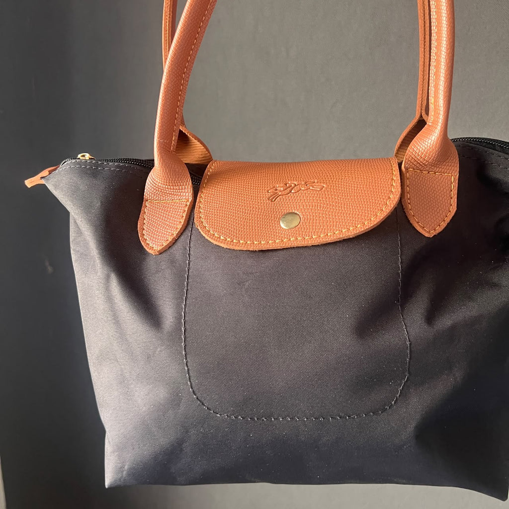 LONG CHAMP-MEDIUM-BLACK