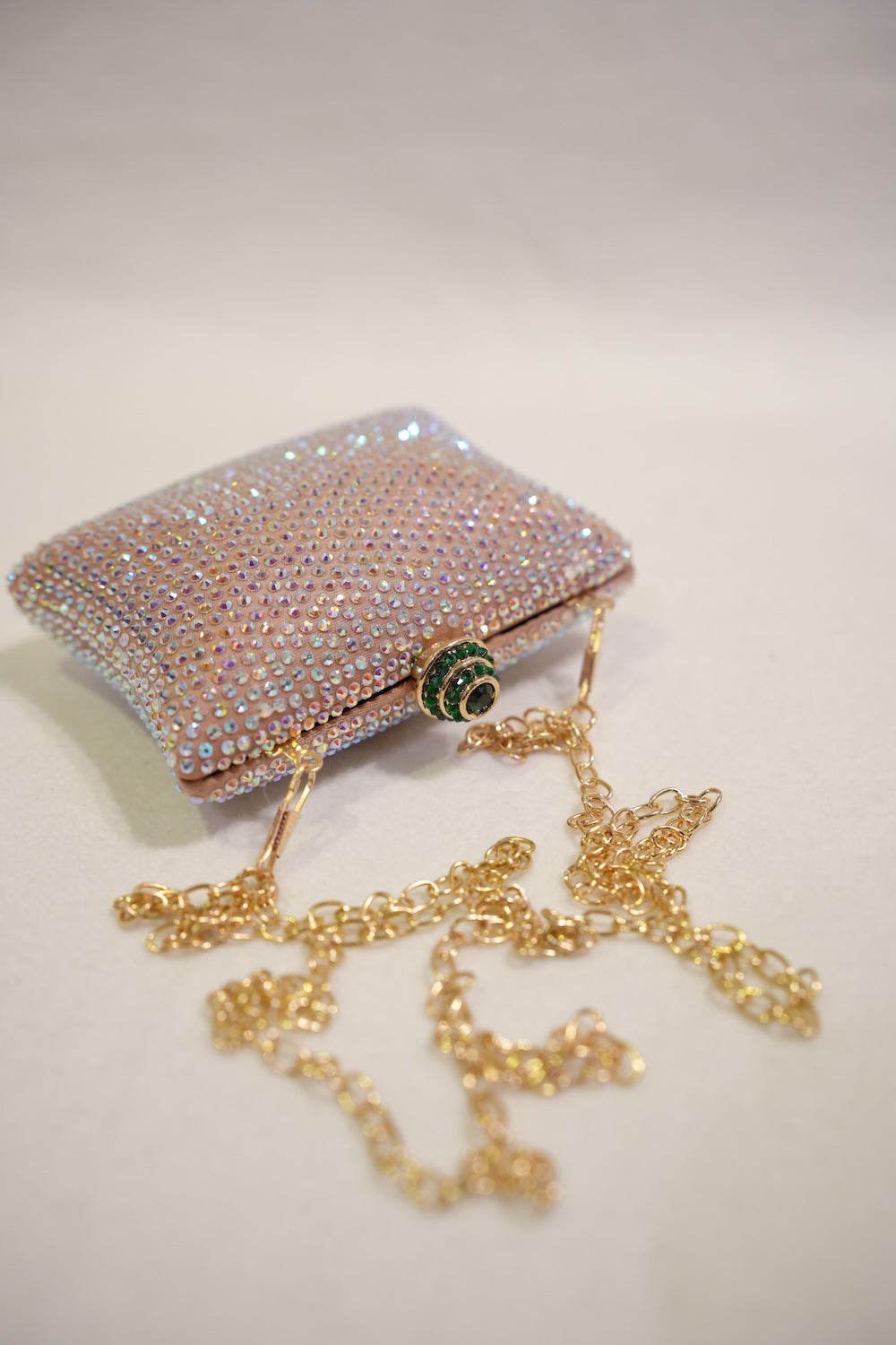 ROYAL PEARL CLUTCH- SMALL