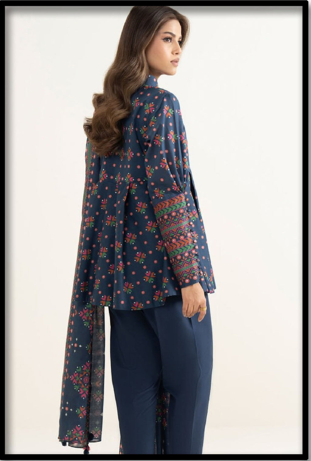 SAPPHIRE THREE PIECE