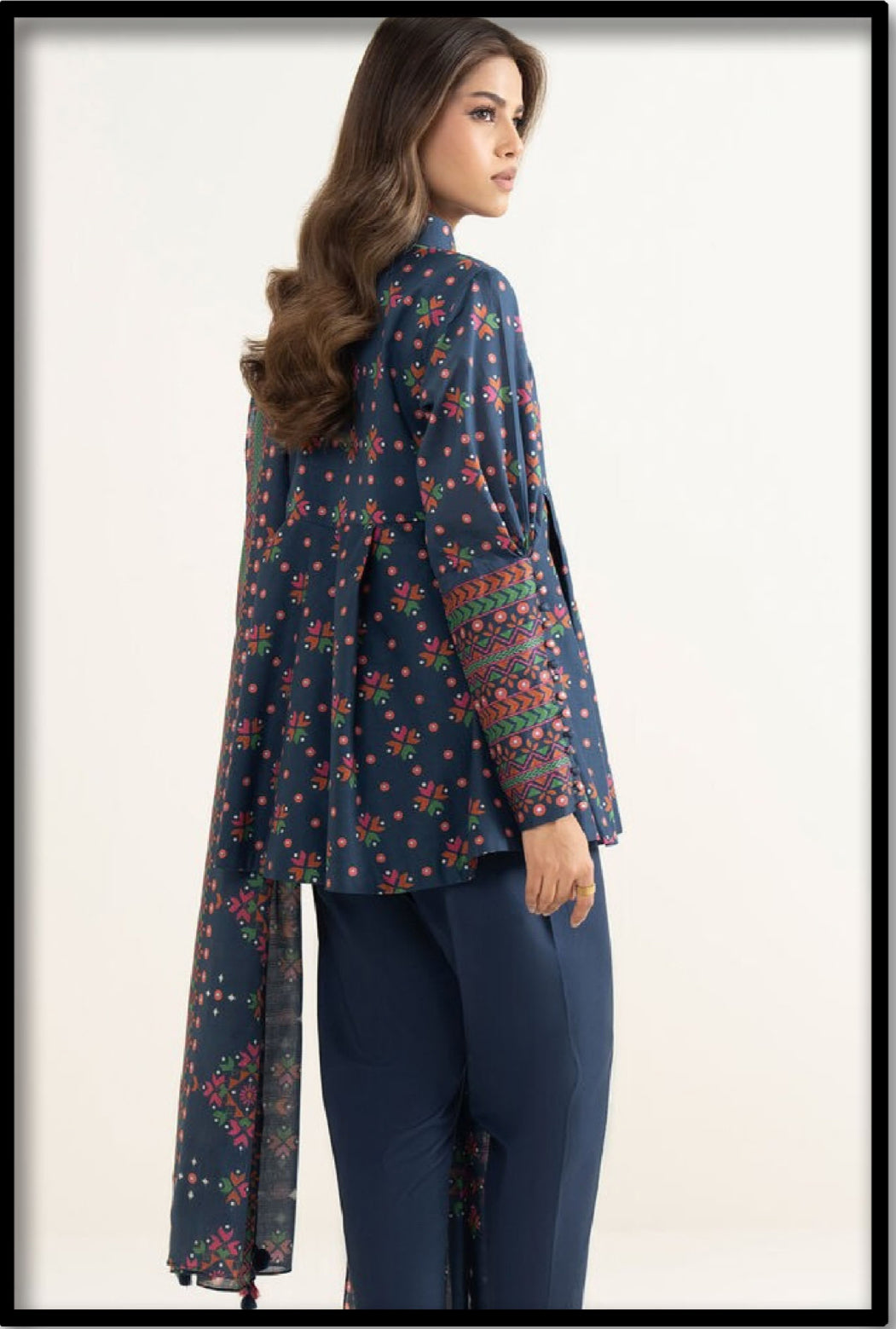 SAPPHIRE THREE PIECE