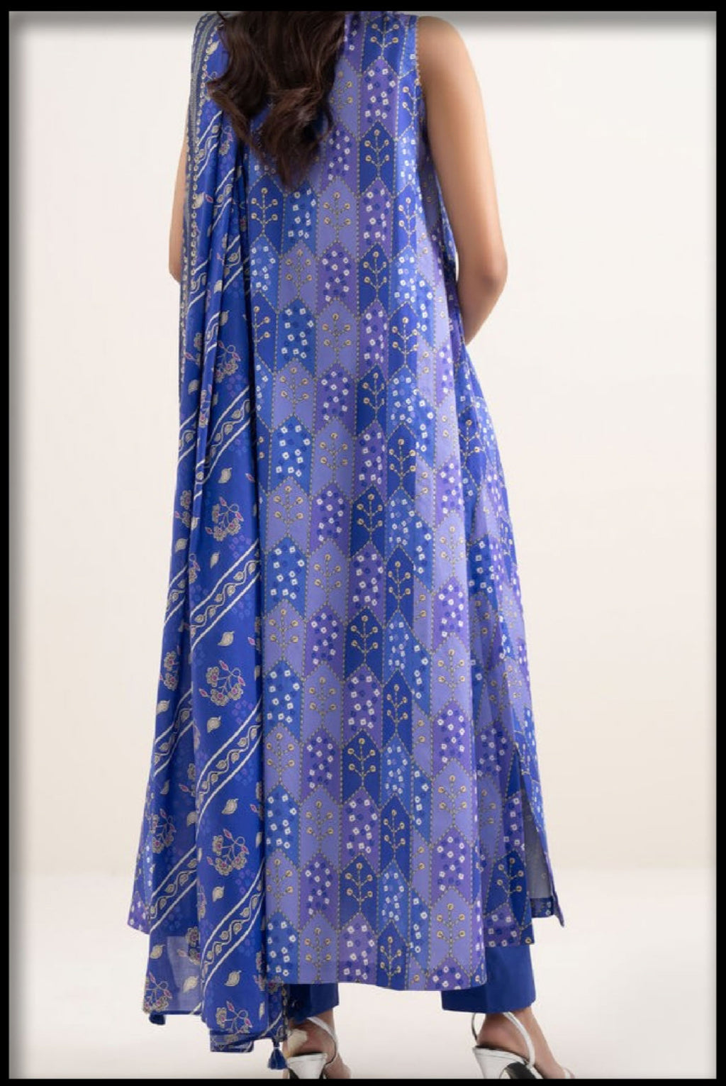 SAPPHIRE THREE PIECE