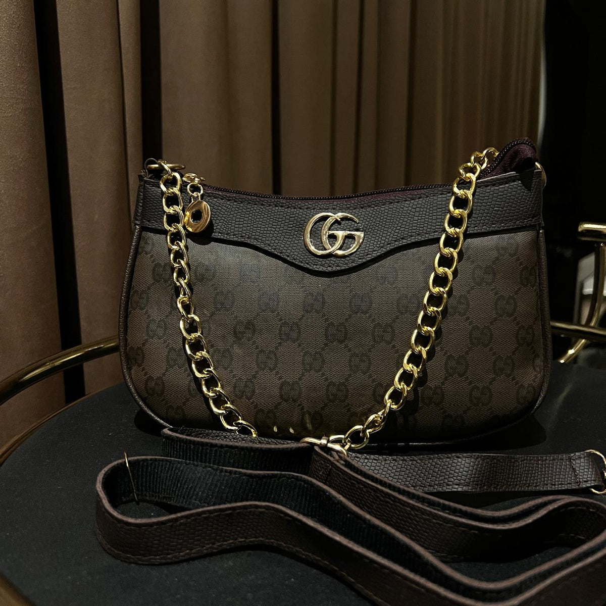 GUCCI CLASSIC CROSS BODY - BROWN